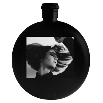 Mary Elizabeth Winstead Round Flask