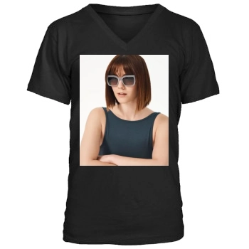 Mary Elizabeth Winstead Men's V-Neck T-Shirt