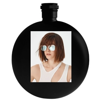 Mary Elizabeth Winstead Round Flask