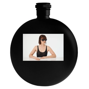 Mary Elizabeth Winstead Round Flask