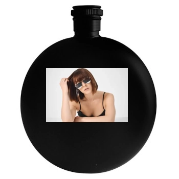 Mary Elizabeth Winstead Round Flask