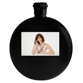 Mary Elizabeth Winstead Round Flask