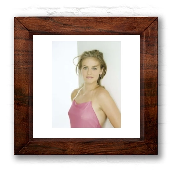 Alicia Silverstone 6x6